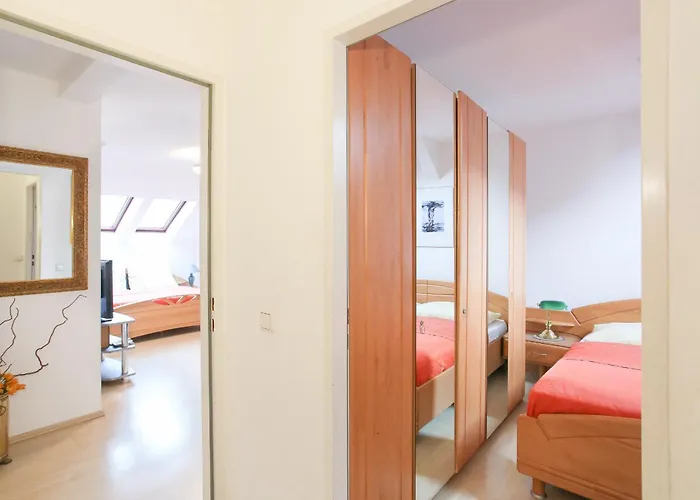 Apartment Lovely I Close To Main Station I 10 Minutes To Belvedere Wien