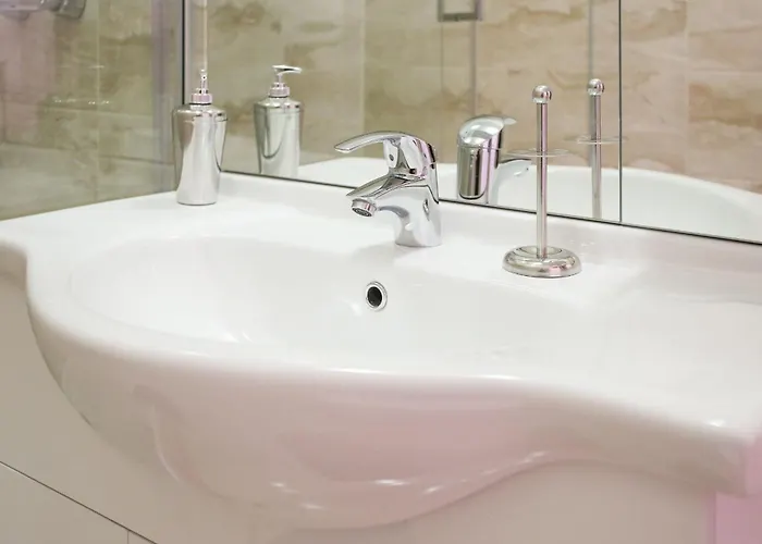 Apartment Lovely I Close To Main Station I 10 Minutes To Belvedere