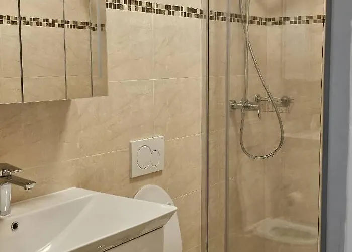 Apartment Lovely I Close To Main Station I 10 Minutes To Belvedere