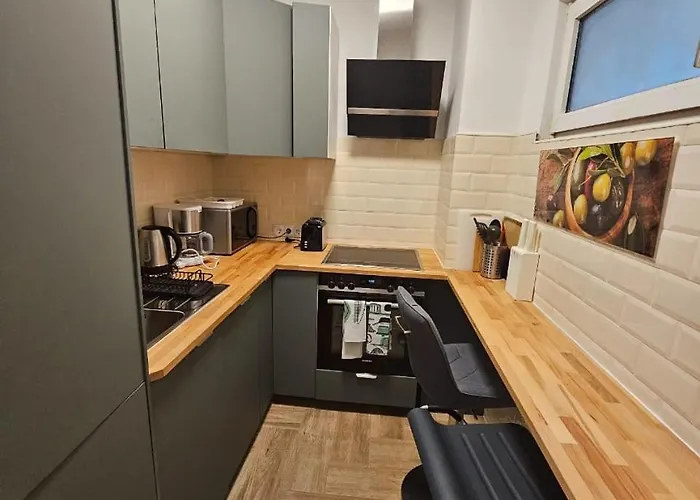 Apartment Lovely I Close To Main Station I 10 Minutes To Belvedere Wien