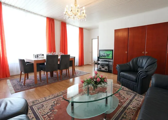 Apartment Lovely I Close To Main Station I 10 Minutes To Belvedere *