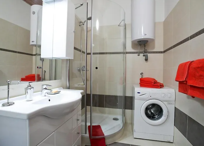 Lovely I Close To Main Station I 10 Minutes To Belvedere Apartment Wien